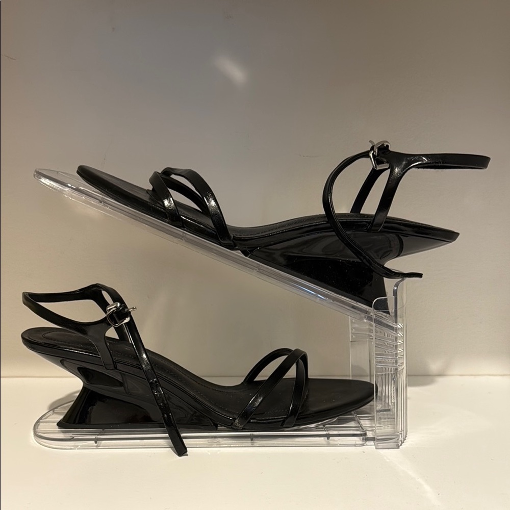 Elegant Black Strappy Women's Sandals